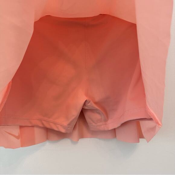 Nike Women's Soft Pink Skort Size Small NWT - Picture 3 of 4